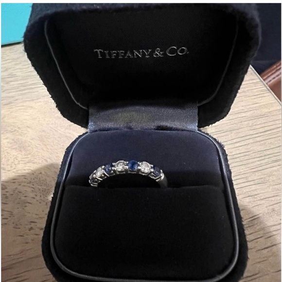 🩵🩵🩵Tiffany & Co Forever Ring in Platinum Sapphires & Diamonds - Picture 2 of 5